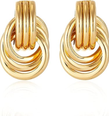 Aretes dorados en Tendencia