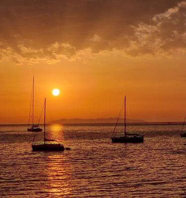 Sommersonnenuntergang auf der Insel Elba