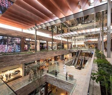 PLAZA SATÉLITE