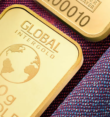 shiny gold symbolizing gold ira rollover from 401 (k) and roth IRA