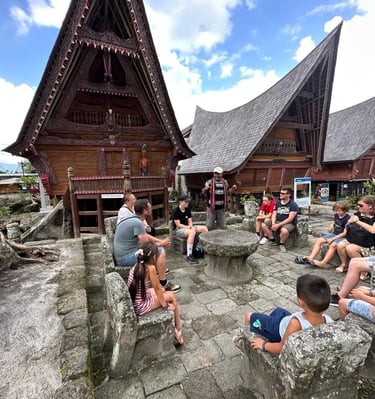 Bukit Lawang Trekking