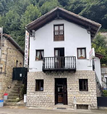 Fachada casa tradicional Ontaneda