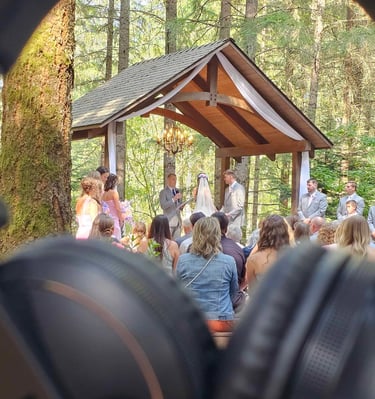 A picture of a wedding ceremony at Three Strands Farm in Lebanon, Oregon.