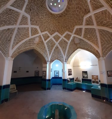 Navab Pool & Bathroom 