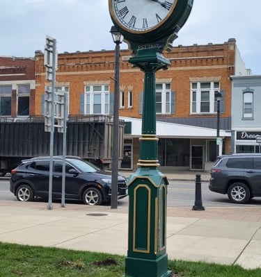 2 face postclock in PA .https://www.streetclockdepot.com
