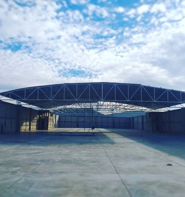 Fabricación y montaje de techumbre sin soportes