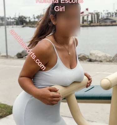 Arohi Escorts Shorts