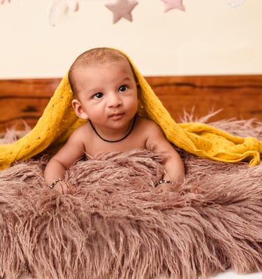 Wonderpose Photography. Newborn Photography. 1 month kid