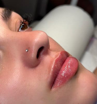 HYDRA LIPS GLOW