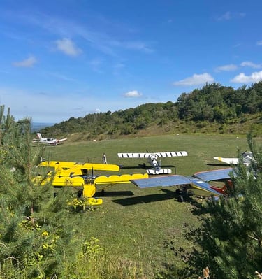 Altiport de Corlier avec l'ULM Savannah du club