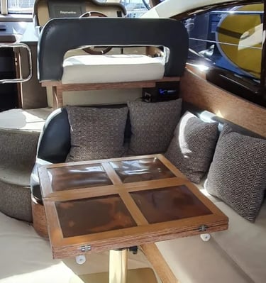 yate azimut 38 en renta cabo san lucas interior