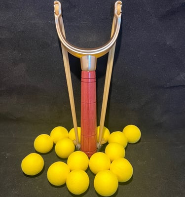 Katalox slingshot with 15 yellow foam balls