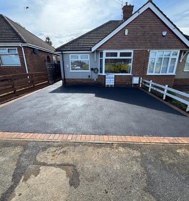 PC Drivestyle Ltd - Tarmac Driveway Image in Bedford, Northampton, Milton Keynes and Cambridge