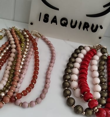 Collares con perlas