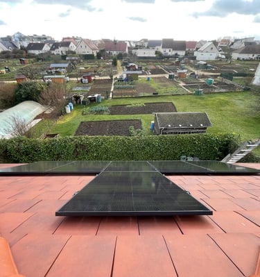 Installation de panneaux photovoltaïques réalisée par la société ALSUN ENERGY