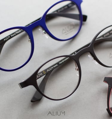 Alium glasses - Lightweight and innovative frames available at Kyoptic Paris 6.