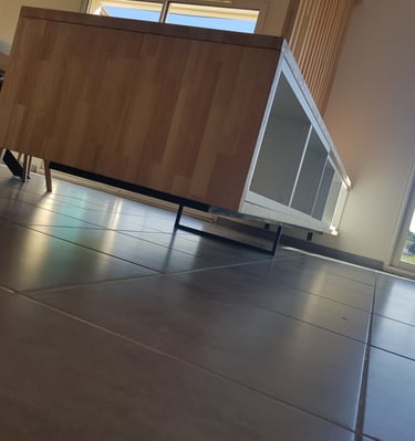 Meuble TV effet suspendu sur mesure