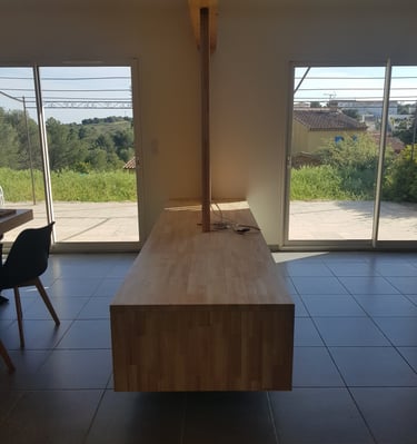 Meuble TV effet suspendu sur mesure