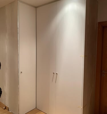 Roupeiros de canto, Roupeiros em Oeiras, carpintaria em Oeiras