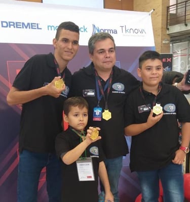 Campeones Nacionales de Robótica 2019 Make X