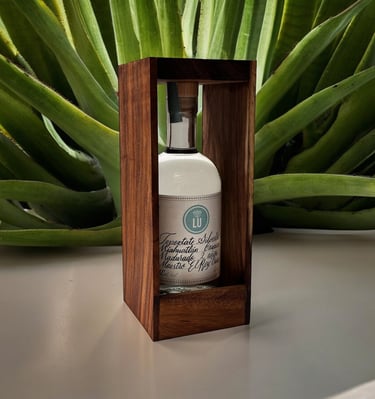 Botella de Lu Mezcal