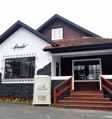 Retrofit e Reforma de comércio para Restaurante em Curitiba, Paraná