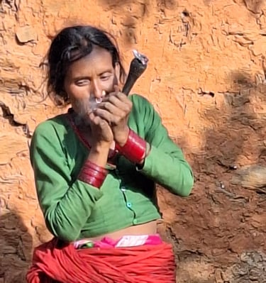 woman living in the montain smoking