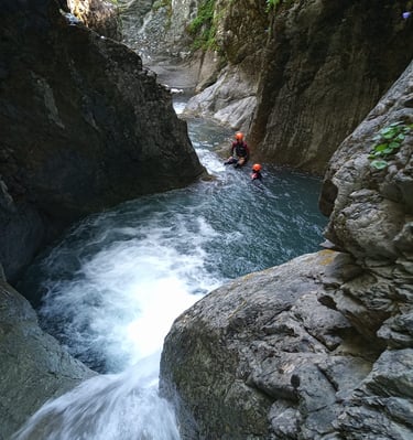 Marmittes et vasques, Oules de Freissinières, Canyon sportif Aventure, Embrun, Guillestre, Savines
