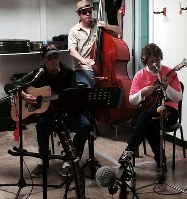 Gil on Bass at the Frog Jump Opry