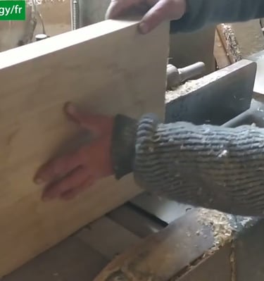 Eléments de mesnuiserie de paulownia