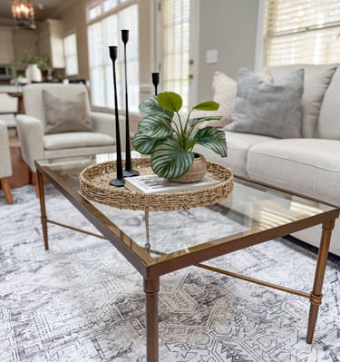 coffee table expert stage in simpsonville staging house