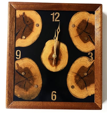 Wood wall clock with Epoxy resin, best ever gift