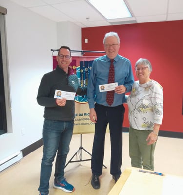 Photo de groupe avec les lauréats Méritas au Toastmasters Vallée-du-Richelieu. 2