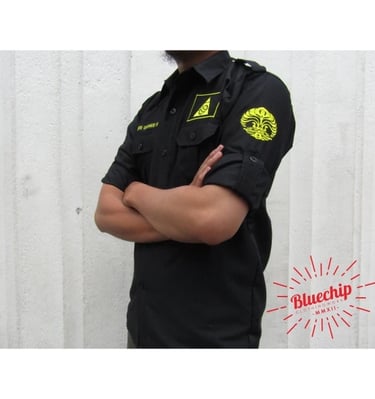 <img src="bluechip-kemeja-himpunan-universitas-indonesia-1.webp" alt="konveksi-kemeja-himpunan-murah"/>