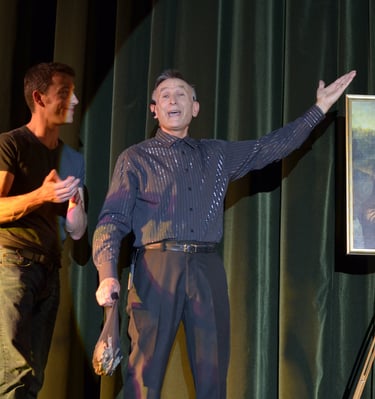 mentaliste-et-spectateur-spectacle-interactif