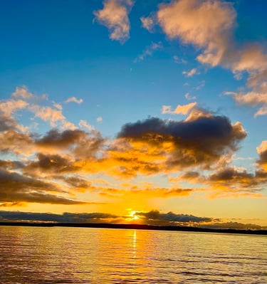 Balmor Landing Best Cape Breton Airbnb with sunrise view, waterfront home, sleeps 8 people