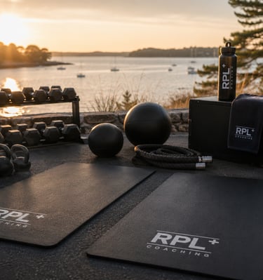 Matériel de coaching sportif RPL+ au coucher du soleil dans le Golfe du Morbihan