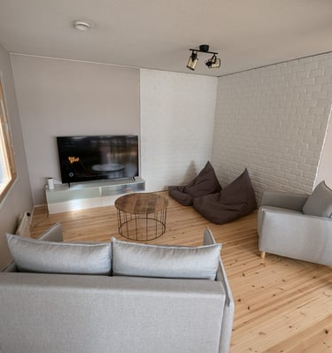 Olohohuone ja säkkituolit