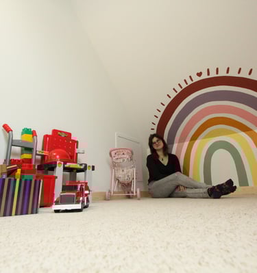 peinture murale en Normandie salle de jeu enfants arc-en-ciel coloré fresque personnalisée clients