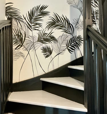 peinture mur fresque panoramique escalier palmiers noir et blanc fresque Normandie Caen Marie Hardy