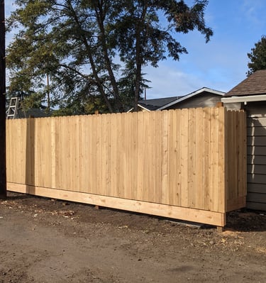 WOOD FENCE INSTALLATION MEDFORD OREGON