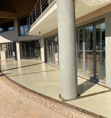 cretecote-coconut-decorative-flooring-installed-by-tswanacrete