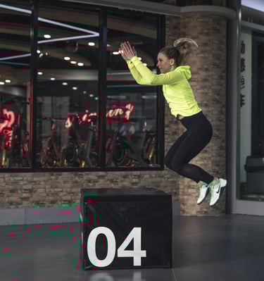 Personal trainer in Los Angeles working with remote assistant from VirtualEZ for scheduling