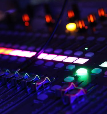 a digital sound mixing console