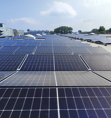 a large solar paneled roof with solar panels