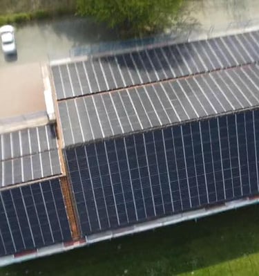 a solar powered generator powered by a solar paneled roof