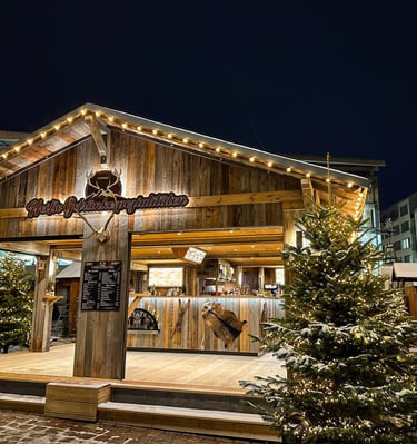 Weihnachtsmarkt Chemnitz, Weihnachtsmarkthuette, Getränkebar