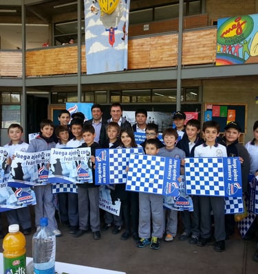 simultanea de ajedrez relaizada por Ivan Morovic