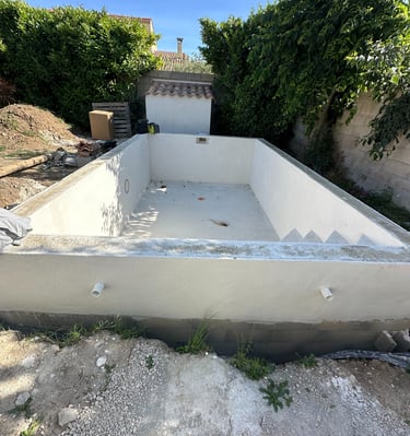Construction piscine sur caissargue