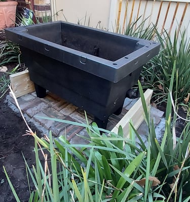 Veggiecube installing a Foodcube Slim